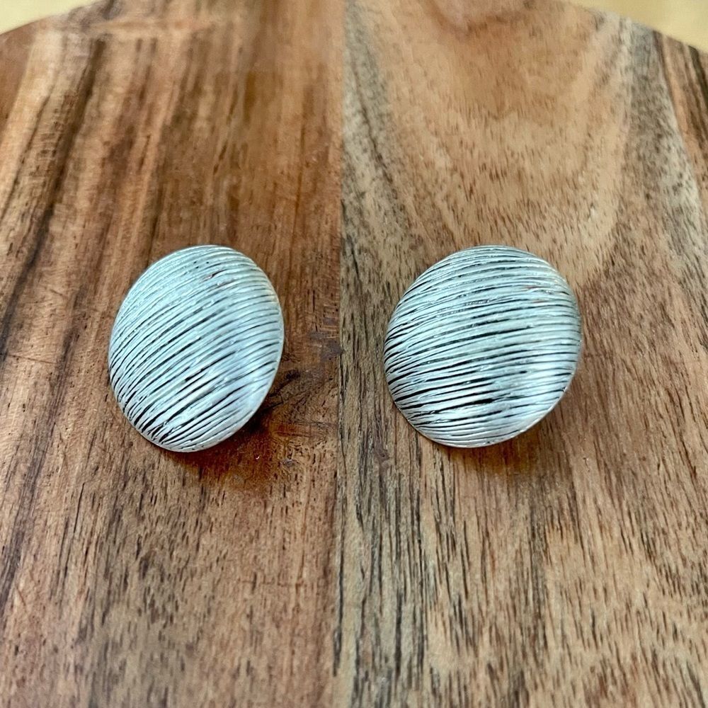 Jones New York earrings